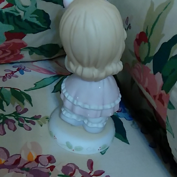 Vintage Precious Moments Little girl  blue heart - Picture 4 of 5